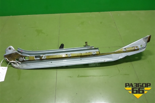 Кронштейн переднего крыла левый (7L6805919B) для Volkswagen Touareg c 2002-2010г (Туарег)