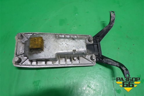 Кронштейн кулисы КПП (АКПП) (7L6713095B) для Volkswagen Touareg c 2002-2010г (Туарег)