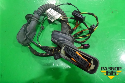 Проводка двери задней правой (7P6971694F) для Volkswagen Touareg с 2010-2018г (Туарег)