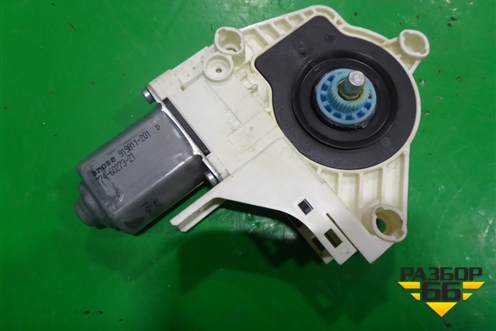 Моторчик стеклоподъёмника задний правый (8K0959812A) для Audi A4 (В8) с 2007-2015г (А4)