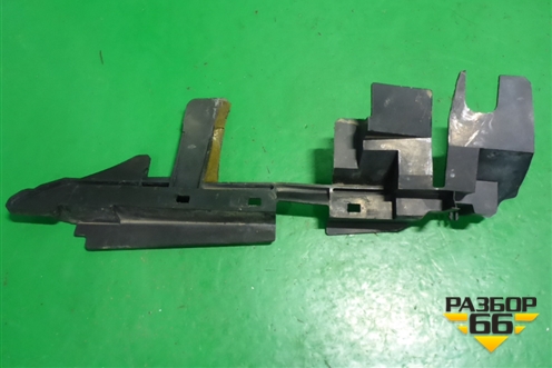 Дефлектор радиатора правый (F97250A05050) для Nissan Teana (J31) с 2003-2008г (Теана)