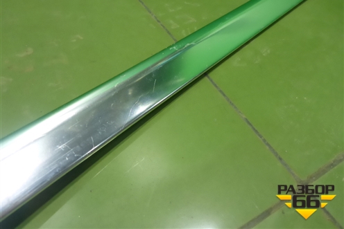 Молдинг крыши правый (над дверями) (7L6853986C) для Volkswagen Touareg c 2002-2010г (Туарег)