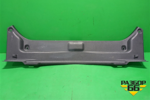 Обшивка багажника на заднюю панель (5838733140) для Toyota Camry V70 с 2017г (Камри)