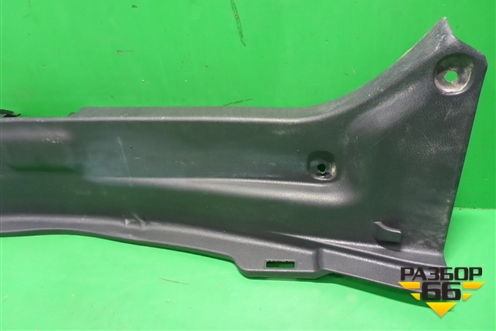 Обшивка багажника на заднюю панель (5838733140) для Toyota Camry V70 с 2017г (Камри)