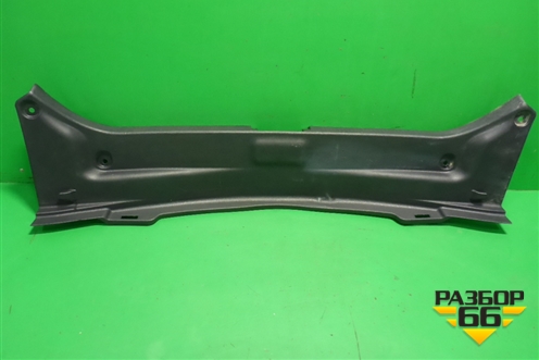 Обшивка багажника на заднюю панель (5838733140) для Toyota Camry V70 с 2017г (Камри)