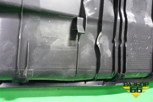 Обшивка багажника на заднюю панель (5838733140) для Toyota Camry V70 с 2017г (Камри)