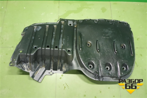 Пыльник днища (5762833110) для Toyota Camry V70 с 2017г (Камри)