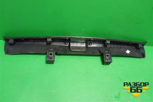 Обшивка багажника на заднюю панель (5JA863485B) для Skoda Rapid с 2013г (Рапид)