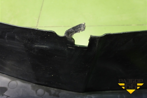 Пыльник заднего бампера левый (5872460080) для Lexus LX-570 с 2015г (ЛХ)