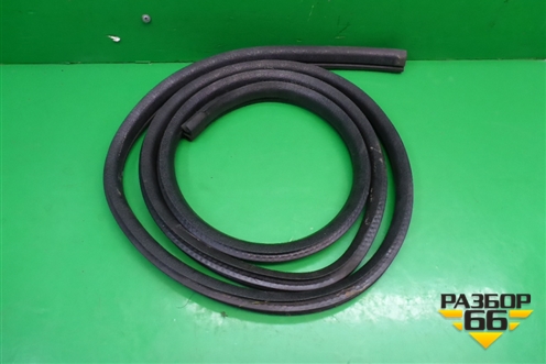 Уплотнитель двери задней правой (хетчбэк) для Suzuki SX4 с 2006-2013г (СХ4)