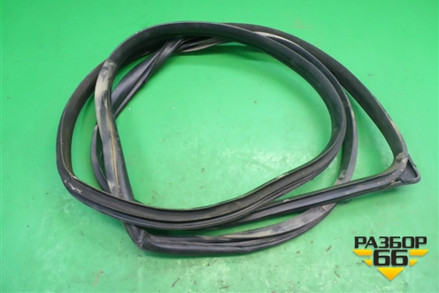 Уплотнитель двери (передней правой на кузов) для Kia Carens с 2006-2012г (Каренс 2)