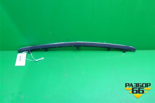 Накладка переднего бампера (A2228800108) для Mercedes Benz S-Klass W222 с 2013-2020г (С)