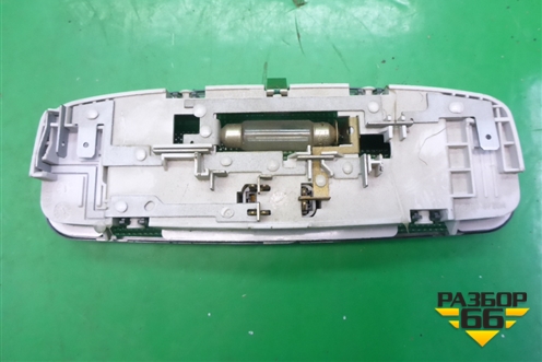 Плафон салонный передний для Ford Fusion с 2002г (Фьюжн)