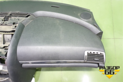 Торпедо с AIR BAG для Peugeot 407 с 2004г