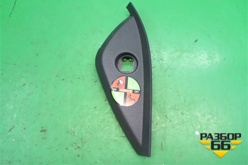 Накладка на торпедо боковая правая (8450006774) для VAZ Vesta/Веста с 2015г