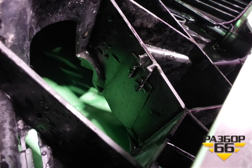 Решетка радиатора (внутренняя часть под камеру) (511322677510) для BMW X6 G06 с 2019г (Х6 Г06)