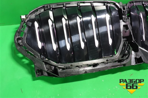 Решетка радиатора (внутренняя часть под камеру) (511322677510) для BMW X6 G06 с 2019г (Х6 Г06)