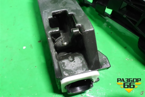 Решетка радиатора (внутренняя часть под камеру) (511322677510) для BMW X6 G06 с 2019г (Х6 Г06)