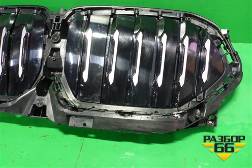 Решетка радиатора (внутренняя часть под камеру) (511322677510) для BMW X6 G06 с 2019г (Х6 Г06)