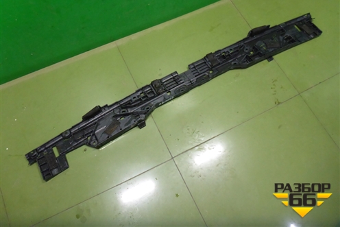 Кронштейн заднего бампера центральный (после 2012г) (5261560081) для Toyota Land Cruiser (200) с 2008г (Ленд Крузер)