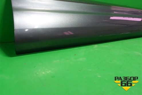 Накладка двери передней правой (4M0853960F) для Audi Q7 c 2015г (Ку 7)