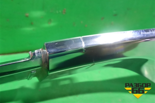 Накладка заднего бампера (после 2019г центральная верхняя) (31663566) для Volvo XC90 с 2015г (ХС90)