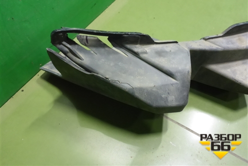 Кронштейн переднего бампера центральный Нижний после 2017г в сборе с накладкой (A2228855900) для Mercedes Benz S-Klass W222 с 2013-2020г (С)