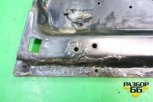 Панель внутренняя двери правой для Mercedes Benz TRUCK Axor 2 с 2004г (Аксор)