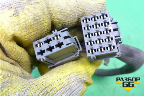 Проводка двери левой для Mercedes Benz TRUCK Axor 2 с 2004г (Аксор)