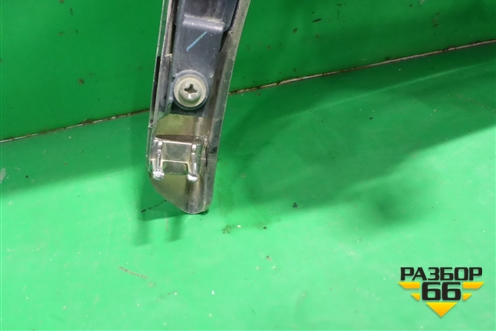 Решетка радиатора (верхняя часть под камеру) (5310160570) для Lexus LX-570 с 2015г (ЛХ)