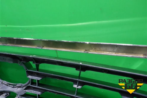 Решетка радиатора (верхняя часть под камеру) (5310160570) для Lexus LX-570 с 2015г (ЛХ)