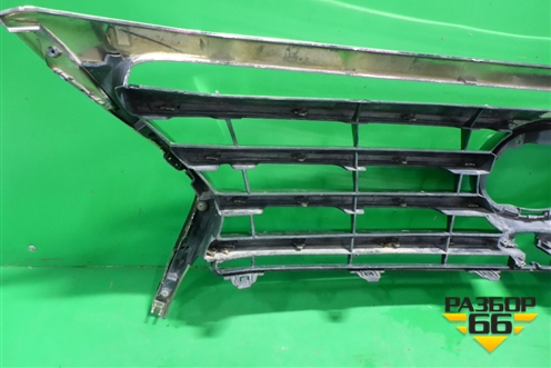 Решетка радиатора (верхняя часть под камеру) (5310160570) для Lexus LX-570 с 2015г (ЛХ)