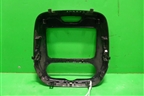 Рамка магнитолы (682708364R) для Renault Kaptur с 2016г (Каптюр)