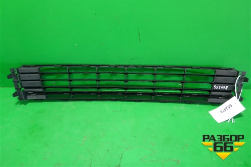 Решетка в передний бампер центральная (после 2015г дубликат новая) (VWL05B011700) для Volkswagen Polo (седан) с 2010г (Поло)