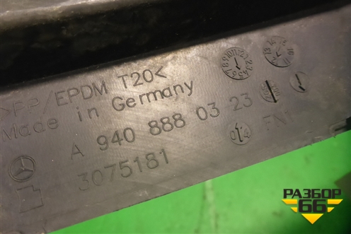 Решетка в капот левая  (верхняя) (A9448880323) для Mercedes Benz TRUCK Axor 2 с 2004г (Аксор)