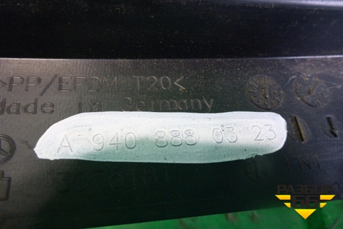 Решетка в капот левая  (верхняя) (A9448880323) для Mercedes Benz TRUCK Axor 2 с 2004г (Аксор)