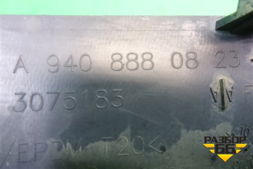 Решетка в капот левая  (нижняя) (A9408880823) для Mercedes Benz TRUCK Axor 2 с 2004г (Аксор)