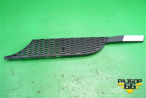 Решетка в капот левая  (нижняя) (A9408880823) для Mercedes Benz TRUCK Axor 2 с 2004г (Аксор)
