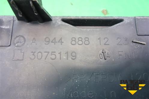 Решетка в капот левая  (верхняя) (A9448881223) для Mercedes Benz TRUCK Axor 2 с 2004г (Аксор)