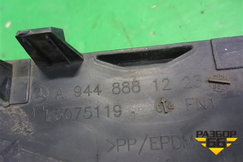 Решетка в капот левая  (верхняя) (A9448881223) для Mercedes Benz TRUCK Axor 2 с 2004г (Аксор)