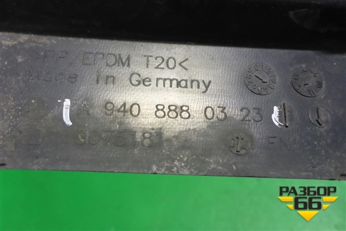 Решетка в капот левая  (верхняя) (A9448880123) для Mercedes Benz TRUCK Axor 2 с 2004г (Аксор)