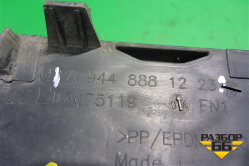 Решетка в капот левая  (верхняя) (A9448881223) для Mercedes Benz TRUCK Axor 2 с 2004г (Аксор)