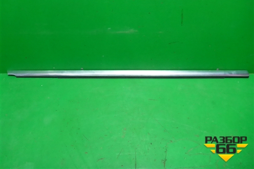 Накладка стекла переднего правого (A2537200224) для Mercedes Benz GLC-Klass X253  с 2015г (ГЛЦ)