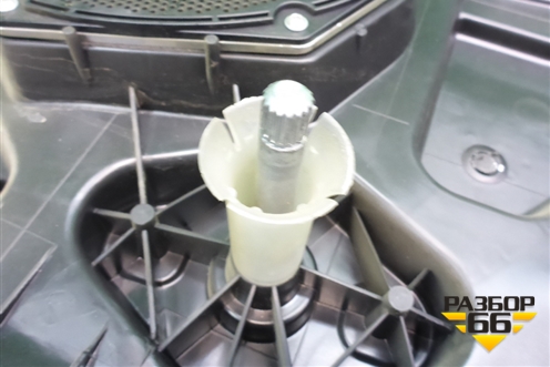 Стеклоподъёмник механический задний левый для Ford Fusion с 2002г (Фьюжн)