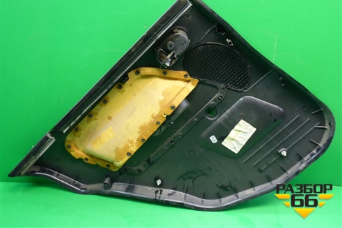 Обшивка двери задней правой под механику для Ford Fusion с 2002г (Фьюжн)