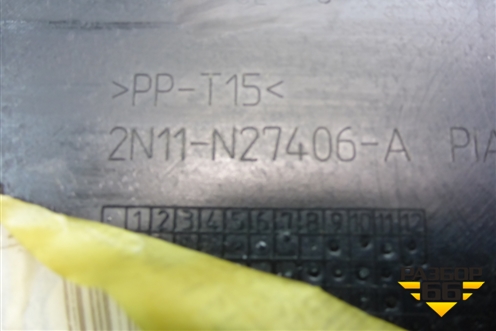 Обшивка двери задней правой под механику для Ford Fusion с 2002г (Фьюжн)