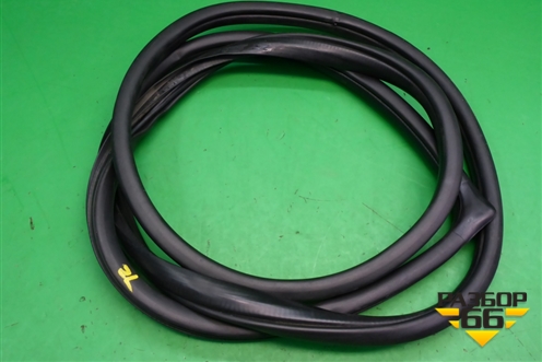 Уплотнитель двери задней левой для Hyundai Elantra 3 (XD) с 2000-2010г (Элантра)