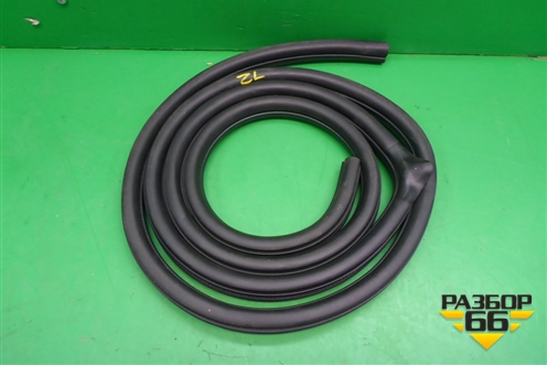 Уплотнитель двери задней левой для Nissan Almera G15 с 2012г (Альмера Г15)