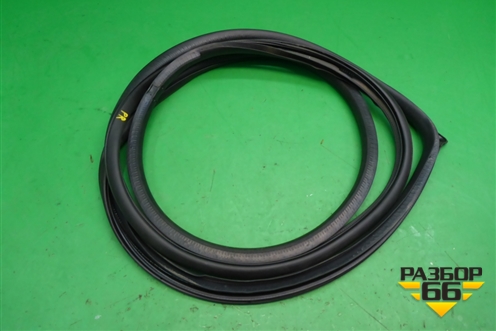 Уплотнитель двери передней правой для Nissan Almera G15 с 2012г (Альмера Г15)