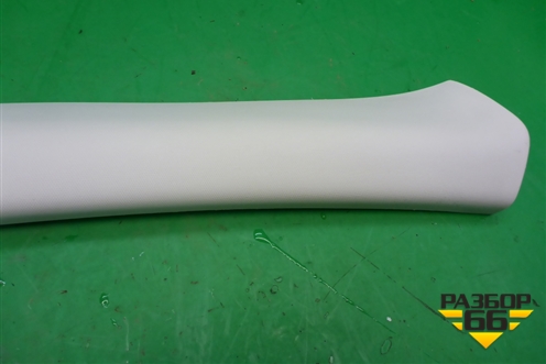 Обшивка стойки лобового стекла правая (BM51A03198A) для Ford Focus 3 с 2011г (Фокус)